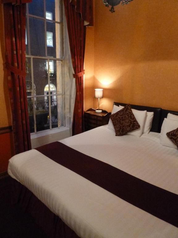 Russell Court Hotel Dublin Værelse billede