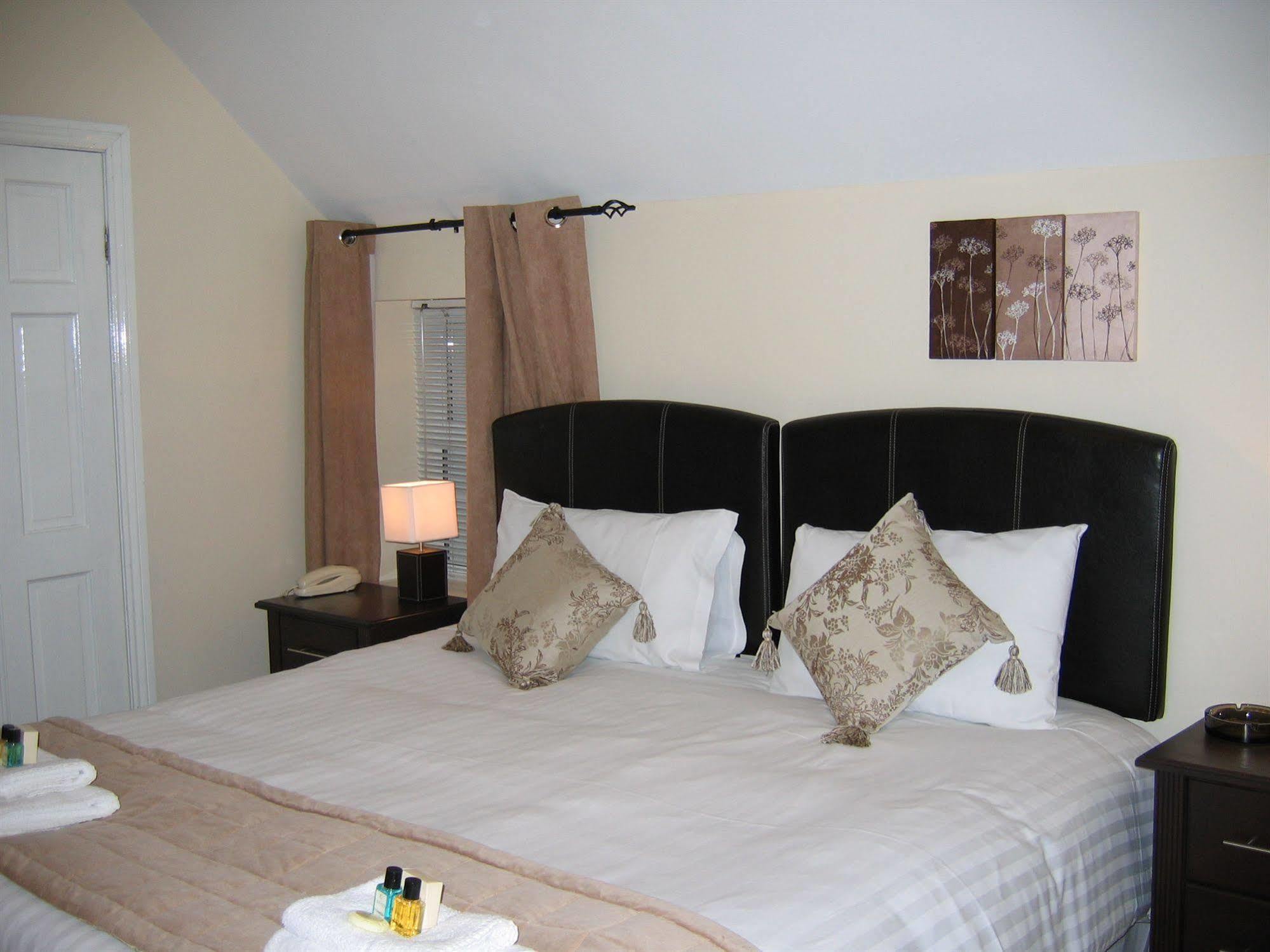 Russell Court Hotel Dublin Eksteriør billede