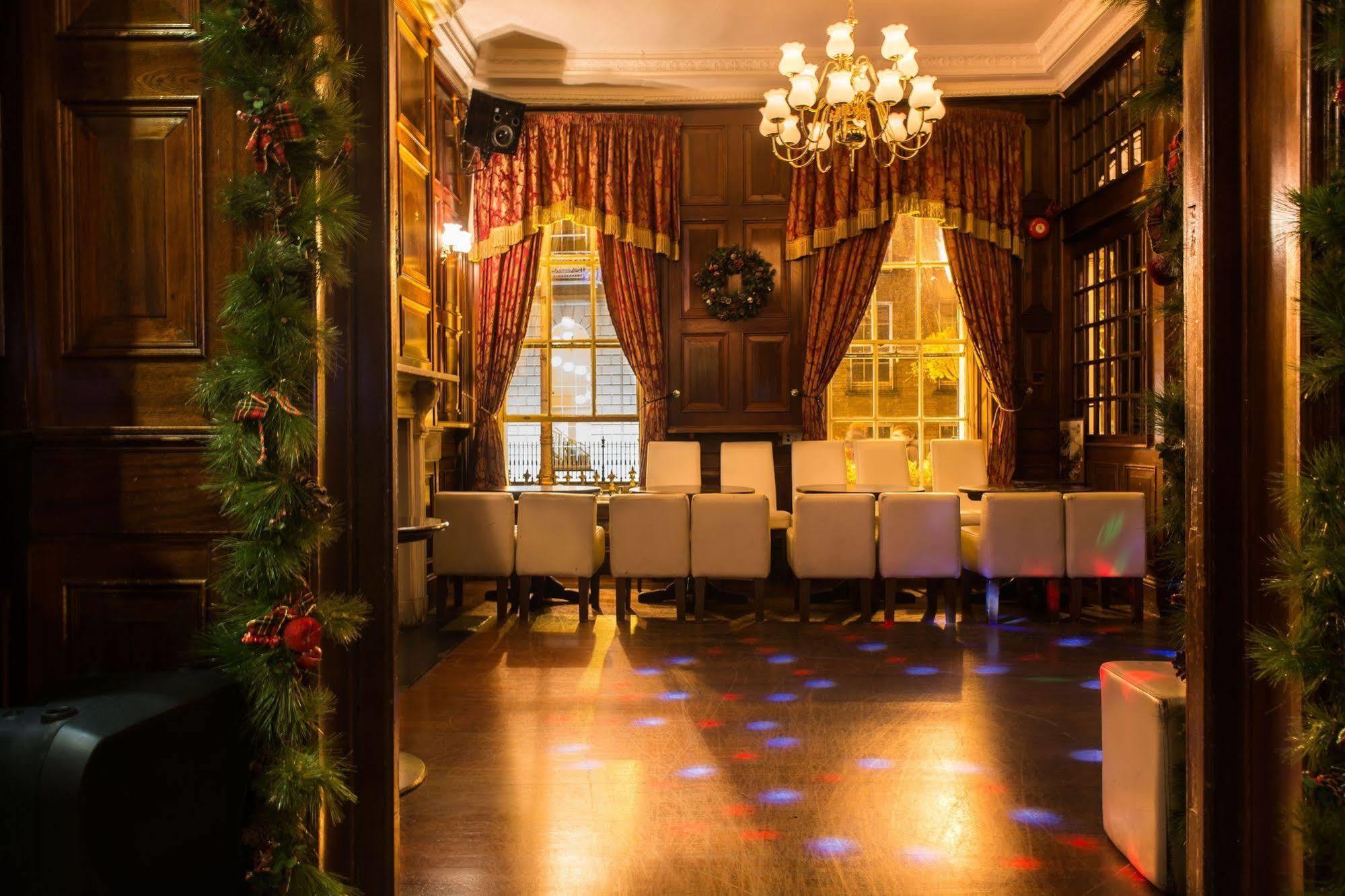 Russell Court Hotel Dublin Eksteriør billede
